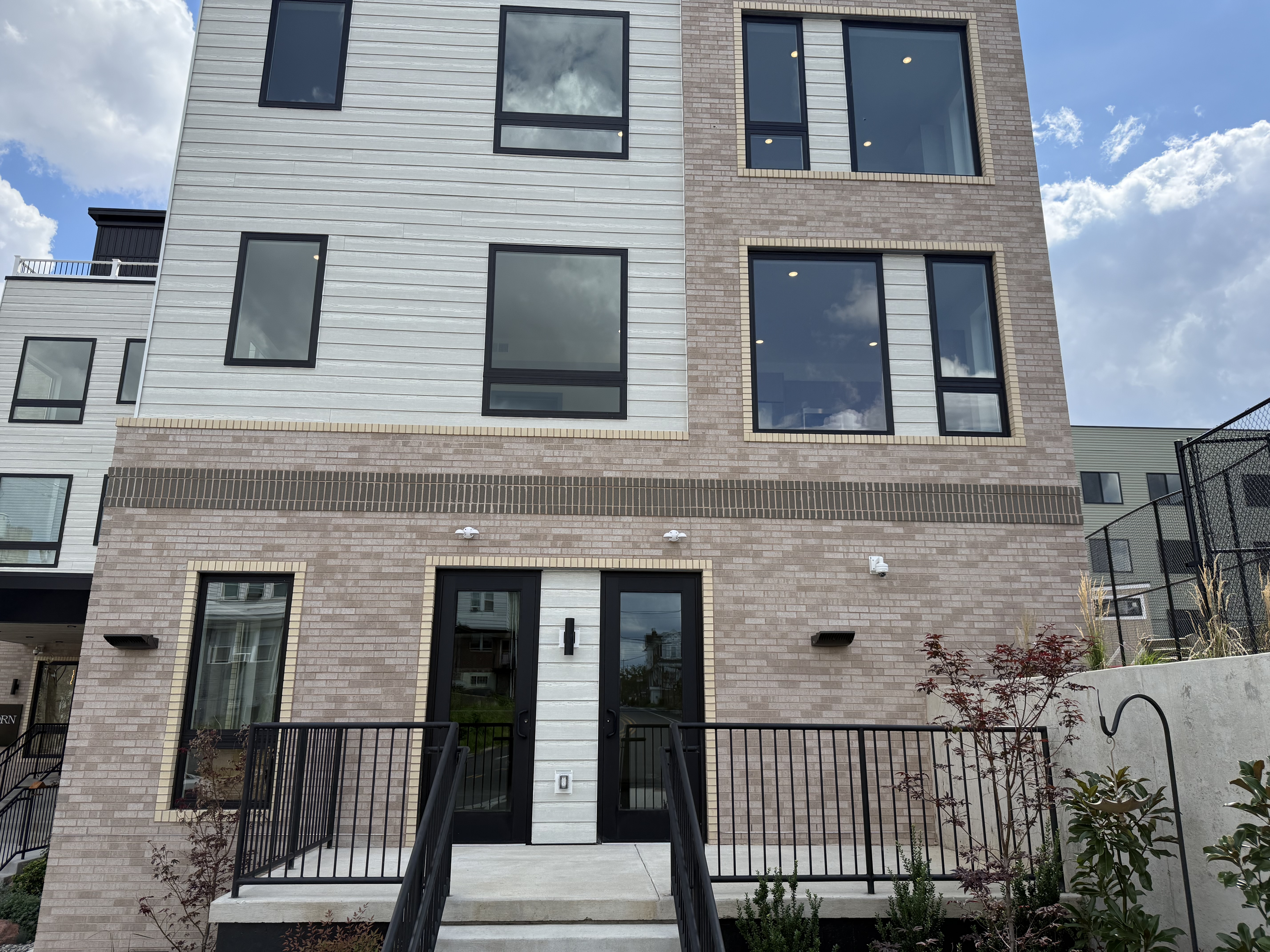 Multifamily building masonry project
